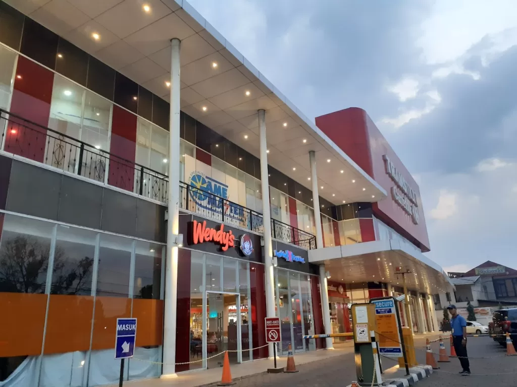 Transmart Cimahi Gate