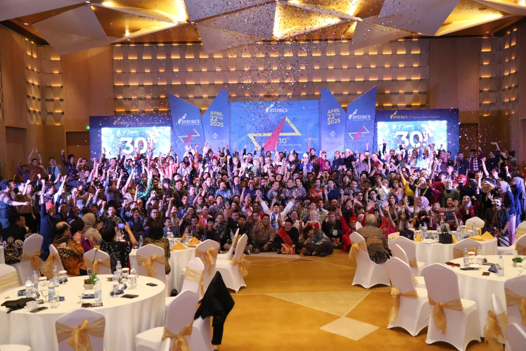 Intracs Team di HUT ke 30